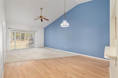 Condo in Gainesville, Florida, 2 bedrooms  № 2231676 - photo 20