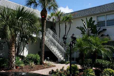 Condominio en venta en Venice, Florida, 1 dormitorio, 62.99 m2 № 1853630 - foto 1