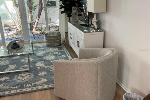 Condominio en venta en Venice, Florida, 1 dormitorio, 62.99 m2 № 1853630 - foto 16