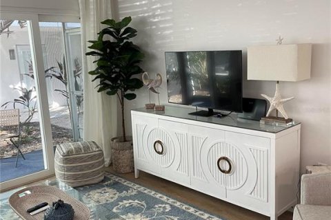 Condominio en venta en Venice, Florida, 1 dormitorio, 62.99 m2 № 1853630 - foto 15