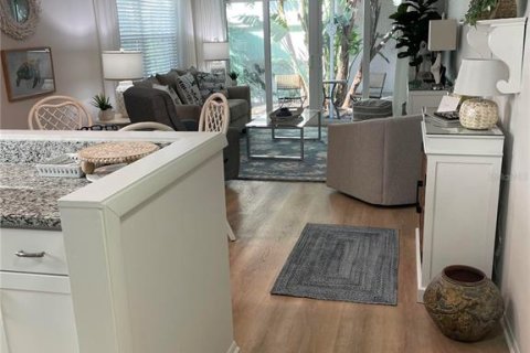Condominio en venta en Venice, Florida, 1 dormitorio, 62.99 m2 № 1853630 - foto 22