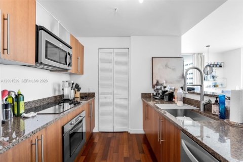 Купить кондоминиум в Майами, Флорида 2 спальни, 104.61м2, № 2065812 - фото 4