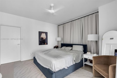 Купить кондоминиум в Майами, Флорида 2 спальни, 104.61м2, № 2065812 - фото 9