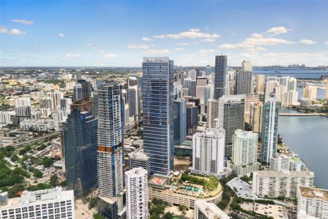 Купить кондоминиум в Майами, Флорида 2 спальни, 131.74м2, № 1981376 - фото 28