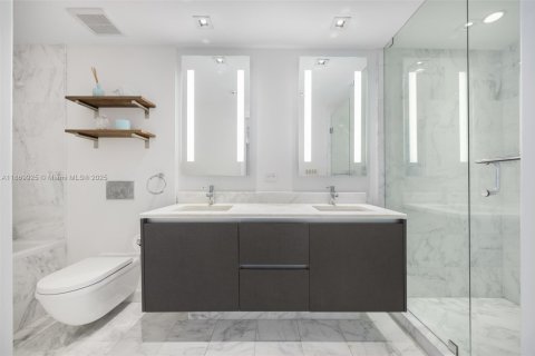 Купить кондоминиум в Майами, Флорида 2 спальни, 131.74м2, № 1981376 - фото 19