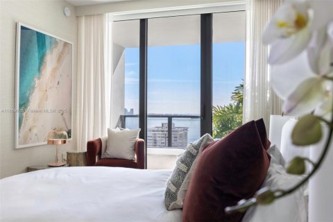 Купить кондоминиум в Майами, Флорида 2 спальни, 131.74м2, № 1981376 - фото 13