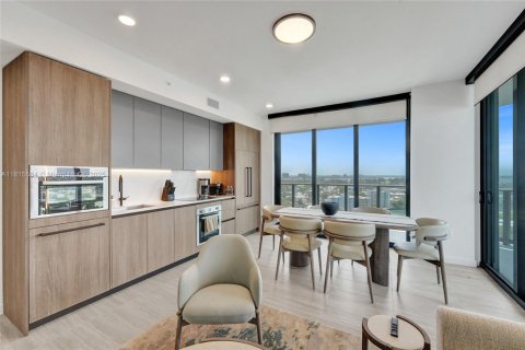 Condominio en venta en Miami, Florida, 3 dormitorios, 96.8 m2 № 1888750 - foto 3