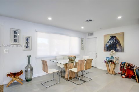 Снять в аренду виллу или дом в Пемброк-Пайнс, Флорида 4 спальни, 150.13м2, № 1996082 - фото 12