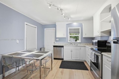 Купить виллу или дом в Клируотер, Флорида 2 спальни, № 2051875 - фото 15