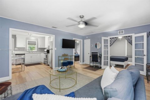 Купить виллу или дом в Клируотер, Флорида 2 спальни, № 2051875 - фото 8