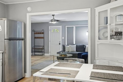 Купить виллу или дом в Клируотер, Флорида 2 спальни, № 2051875 - фото 19