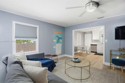 Купить виллу или дом в Клируотер, Флорида 2 спальни, № 2051875 - фото 12