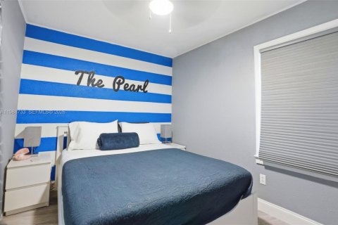 Купить виллу или дом в Клируотер, Флорида 2 спальни, № 2051875 - фото 23