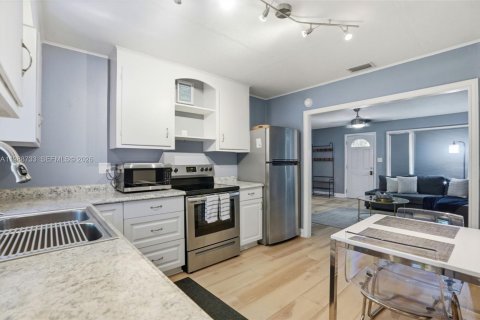 Купить виллу или дом в Клируотер, Флорида 2 спальни, № 2051875 - фото 20