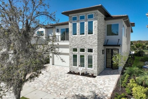 Casa en venta en Kissimmee, Florida, 7 dormitorios, 536.23 m2 № 1509962 - foto 6