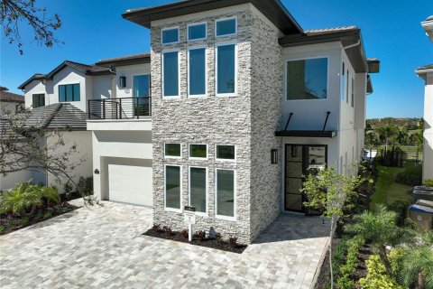 Casa en venta en Kissimmee, Florida, 7 dormitorios, 536.23 m2 № 1509962 - foto 7