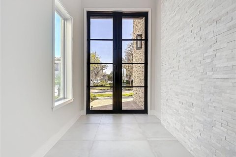 Casa en venta en Kissimmee, Florida, 7 dormitorios, 536.23 m2 № 1509962 - foto 8
