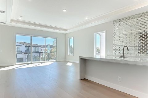 Casa en venta en Kissimmee, Florida, 7 dormitorios, 536.23 m2 № 1509962 - foto 28