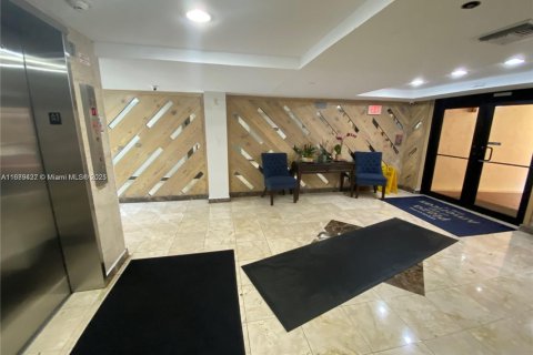 Condo in Sunny Isles Beach, Florida, 1 bedroom  № 1729199 - photo 8