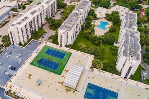 Condo in Sunny Isles Beach, Florida, 1 bedroom  № 1729199 - photo 21