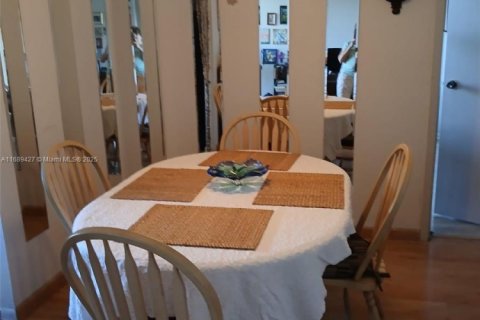 Condo in Sunny Isles Beach, Florida, 1 bedroom  № 1729199 - photo 12