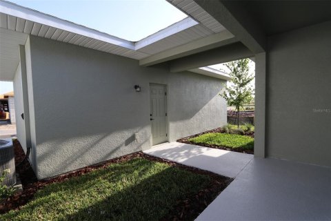Casa en venta en Wesley Chapel, Florida, 3 dormitorios, 186.18 m2 № 1769561 - foto 11