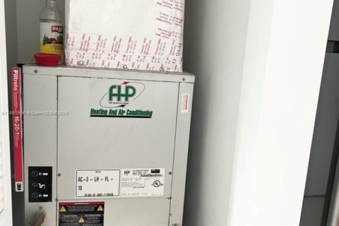 Снять в аренду кондоминиум в Майами, Флорида 51.19м2, № 1947314 - фото 22