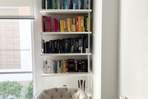 Снять в аренду кондоминиум в Майами, Флорида 51.19м2, № 1947314 - фото 8