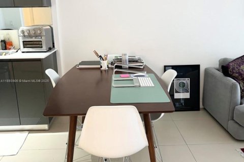 Снять в аренду кондоминиум в Майами, Флорида 51.19м2, № 1947314 - фото 25