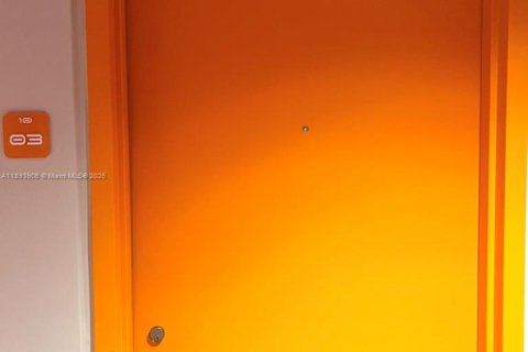 Снять в аренду кондоминиум в Майами, Флорида 51.19м2, № 1947314 - фото 15