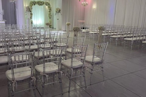 Propiedad comercial en venta en Miami, Florida № 1970486 - foto 3