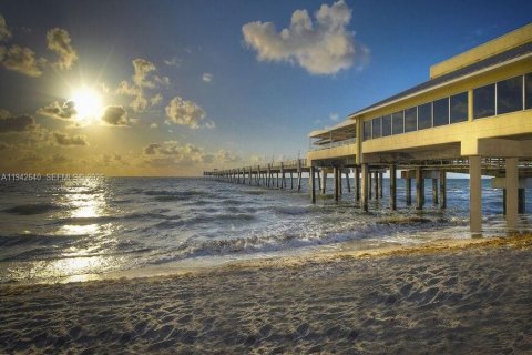 Купить кондоминиум в Дания-Бич, Флорида 1 спальня, 83.61м2, № 1999336 - фото 29