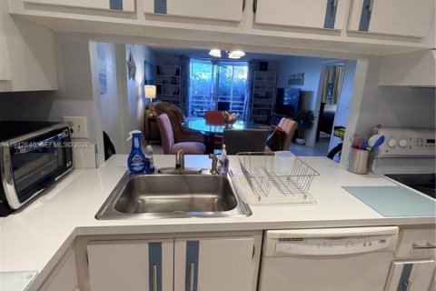 Купить кондоминиум в Дания-Бич, Флорида 1 спальня, 83.61м2, № 1999336 - фото 18