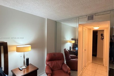 Купить кондоминиум в Дания-Бич, Флорида 1 спальня, 83.61м2, № 1999336 - фото 9