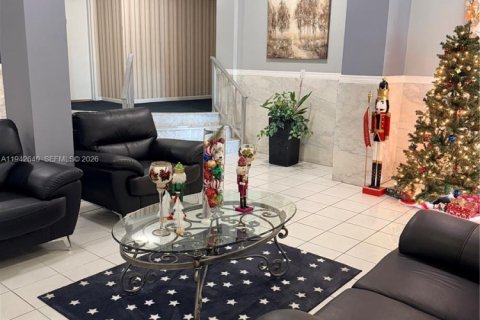 Купить кондоминиум в Дания-Бич, Флорида 1 спальня, 83.61м2, № 1999336 - фото 22