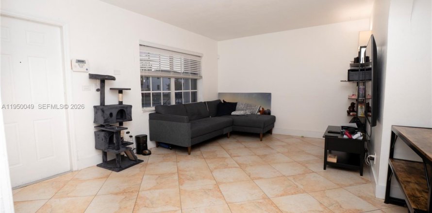 Дом в Майами, Флорида 3 спальни, 263.75м2 № 2005947