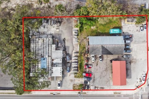 Commercial property in Tampa, Florida 374.21 sq.m. № 1039271 - photo 2
