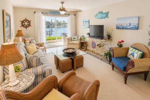 Copropriété à vendre à St. Lucie, Floride: 2 chambres, 101.45 m2 № 2241464 - photo 2