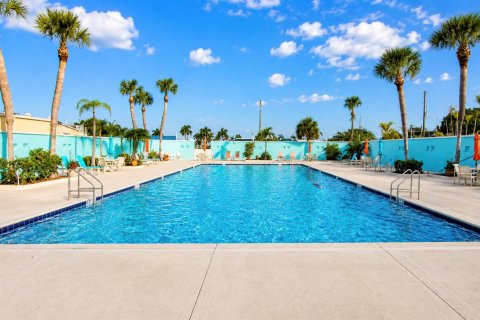 Copropriété à vendre à St. Lucie, Floride: 2 chambres, 101.45 m2 № 2241464 - photo 26