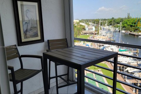 Condo in Pompano Beach, Florida, 2 bedrooms  № 1790126 - photo 16