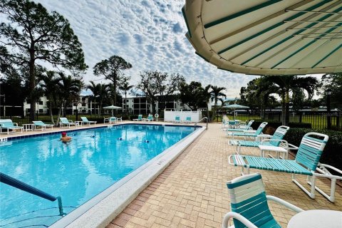 Copropriété à vendre à Saint Petersburg, Floride: 2 chambres, 95.22 m2 № 1568516 - photo 11