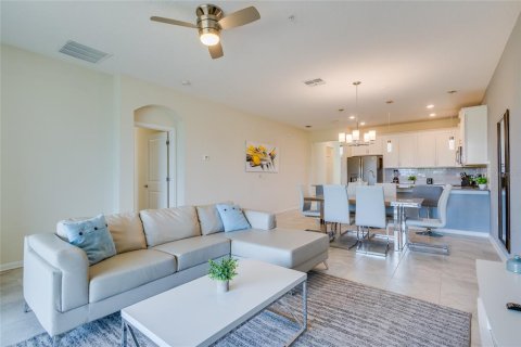 Condominio en venta en Davenport, Florida, 3 dormitorios, 166.02 m2 № 1218033 - foto 13