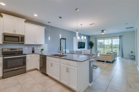 Condominio en venta en Davenport, Florida, 3 dormitorios, 166.02 m2 № 1218033 - foto 10