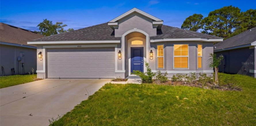 Villa ou maison à Spring Hill, Floride 3 chambres, 139.63 m2 № 2222424