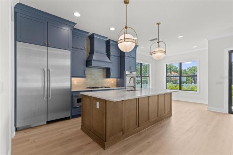 Villa ou maison à vendre à Tampa, Floride: 5 chambres, 297.29 m2 № 2200229 - photo 8