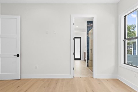 Villa ou maison à vendre à Tampa, Floride: 5 chambres, 297.29 m2 № 2200229 - photo 12