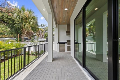 Villa ou maison à vendre à Tampa, Floride: 5 chambres, 297.29 m2 № 2200229 - photo 18
