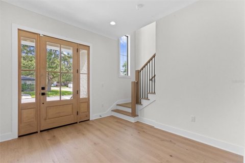 Villa ou maison à vendre à Tampa, Floride: 5 chambres, 297.29 m2 № 2200229 - photo 4