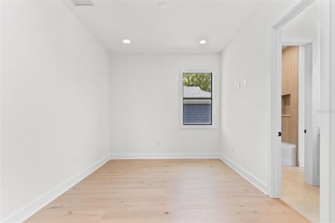 Villa ou maison à vendre à Tampa, Floride: 5 chambres, 297.29 m2 № 2200229 - photo 30