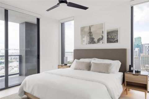 Condo in Miami, Florida, 3 bedrooms  № 1861546 - photo 11